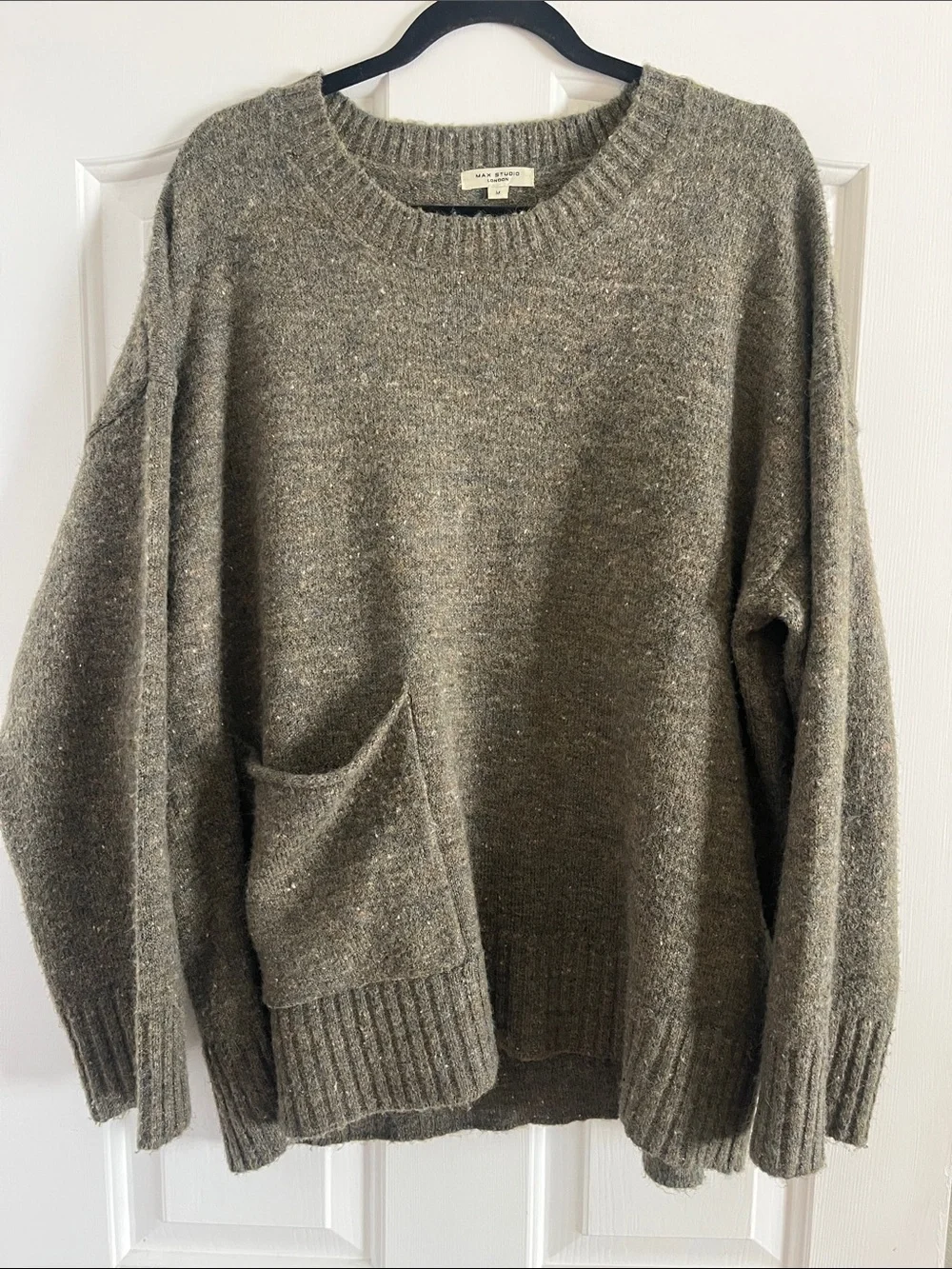 Max Studio Olive Green Heather Crewneck Sweater with Front Pocket